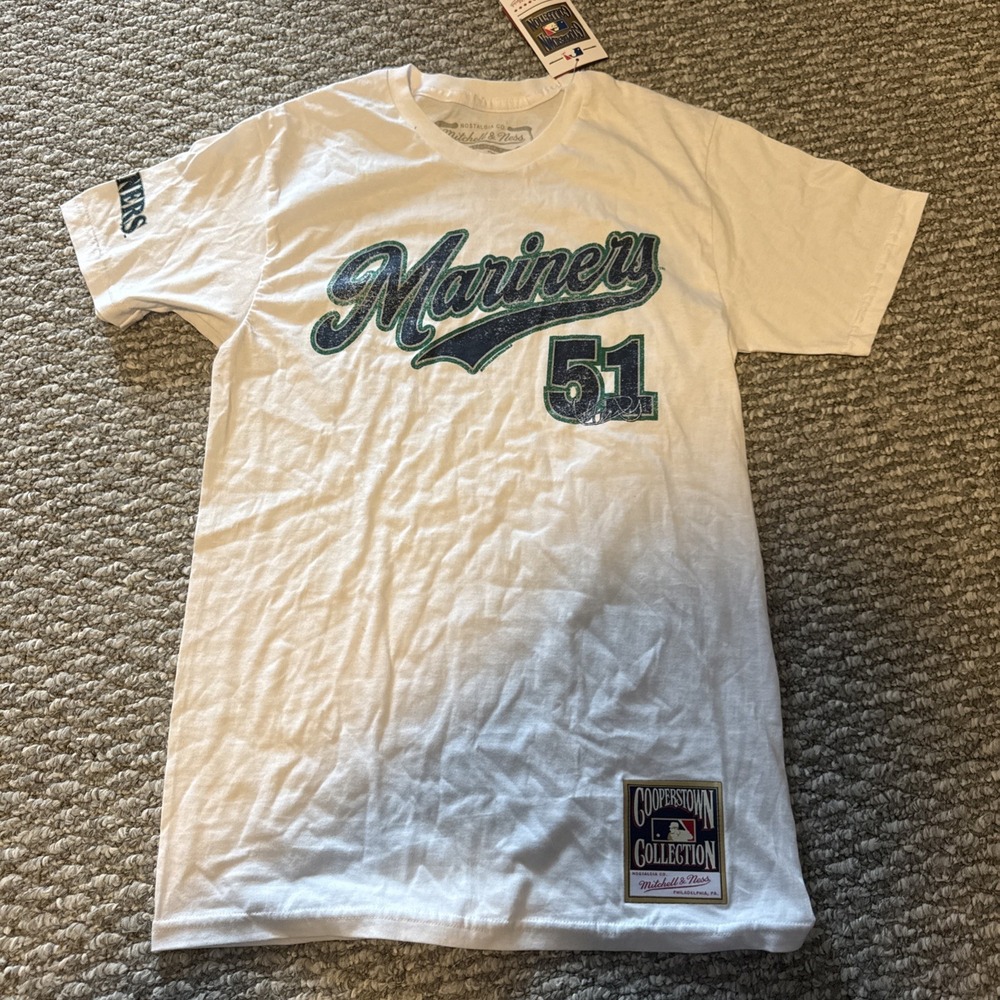 Seattle Mariners Ichiro Suzuki #51 Mitchell & Ness Mens‎ White T-Shirt Large NWT